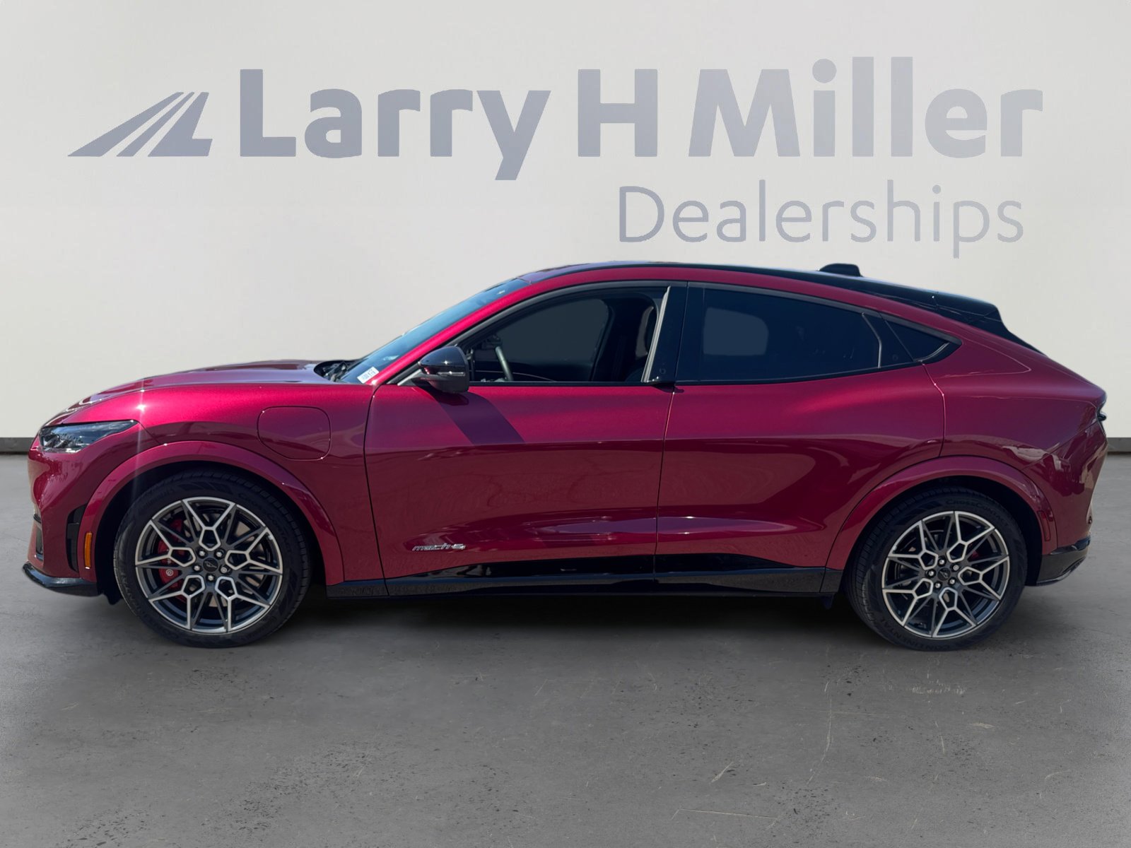 New 2025 Ford Mustang Mach-E GT video 2