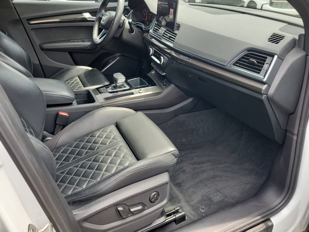Used 2022 Audi SQ5 Premium Plus w/ Premium Plus Package AWD/4WD image 21