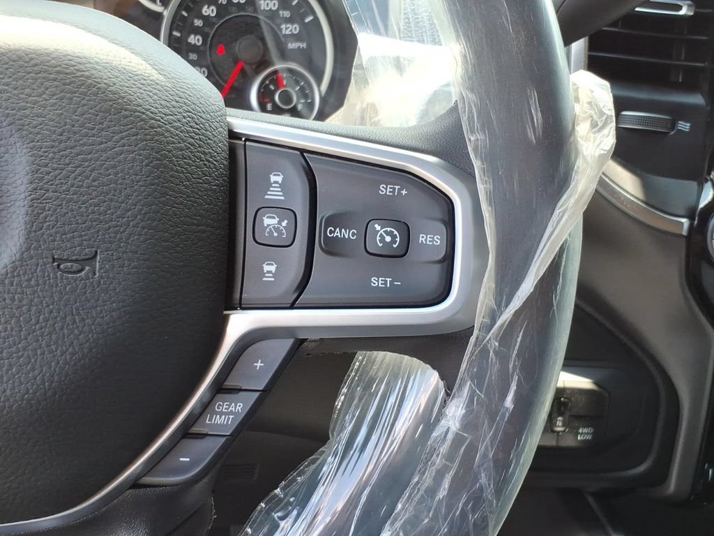 New 2026 RAM 3500 Big Horn AWD/4WD image 15