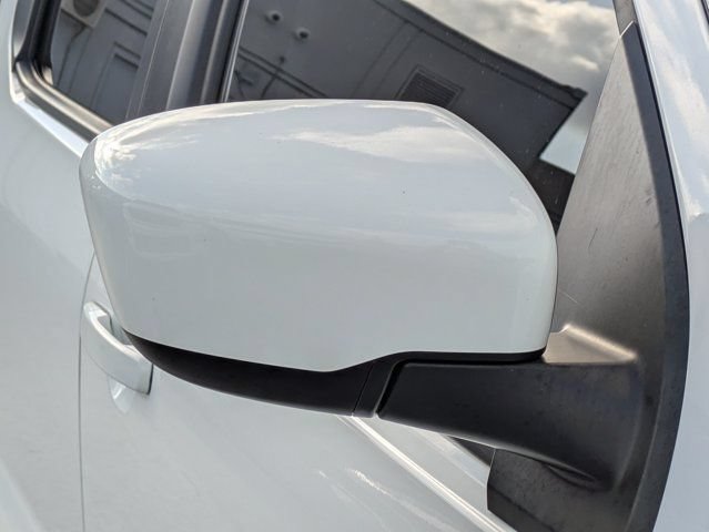 Used 2023 Nissan Frontier 4x4 Crew Cab image 11