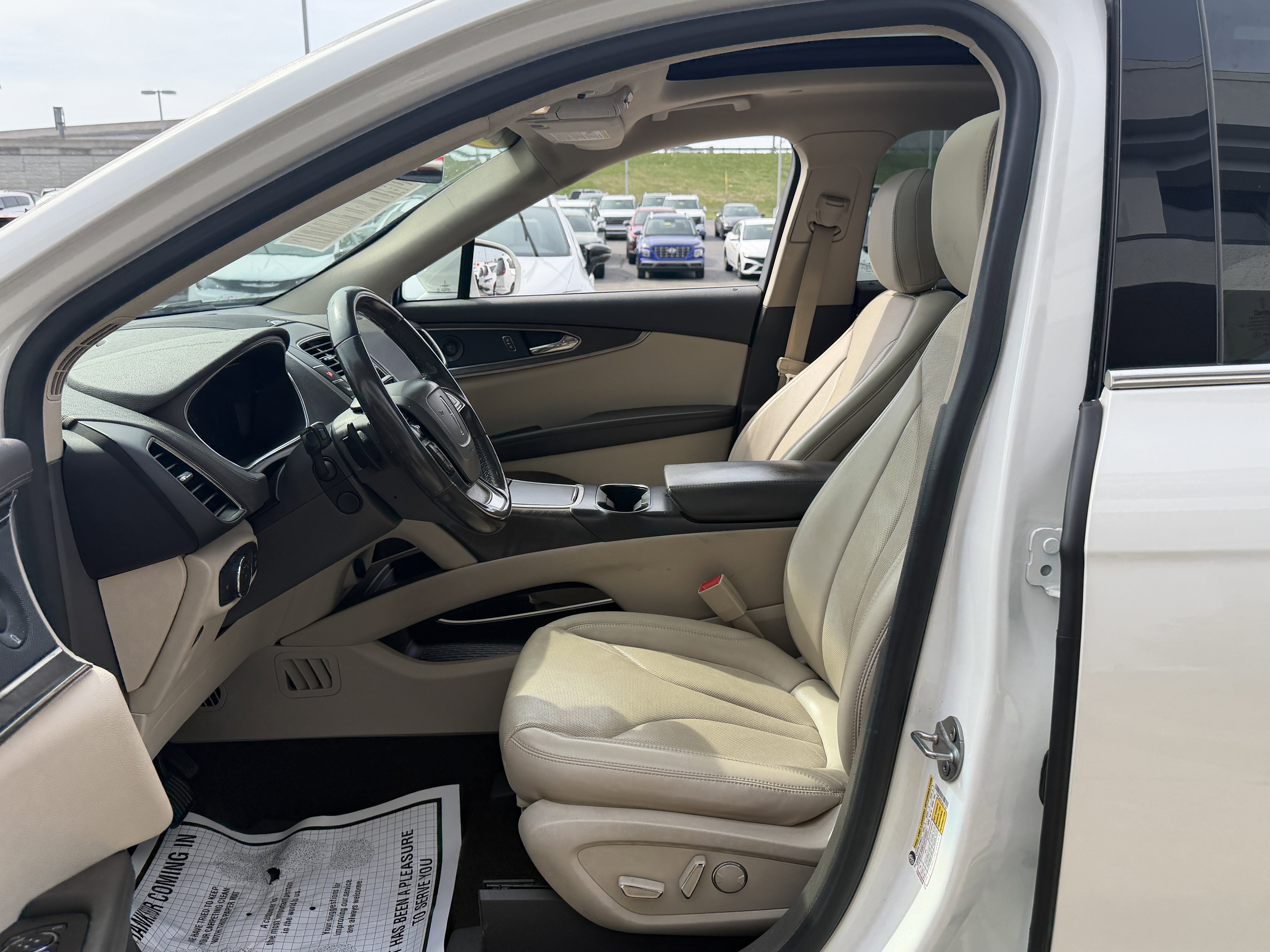 Used 2020 Lincoln Nautilus Reserve w/ Equipment Group 201A image 27