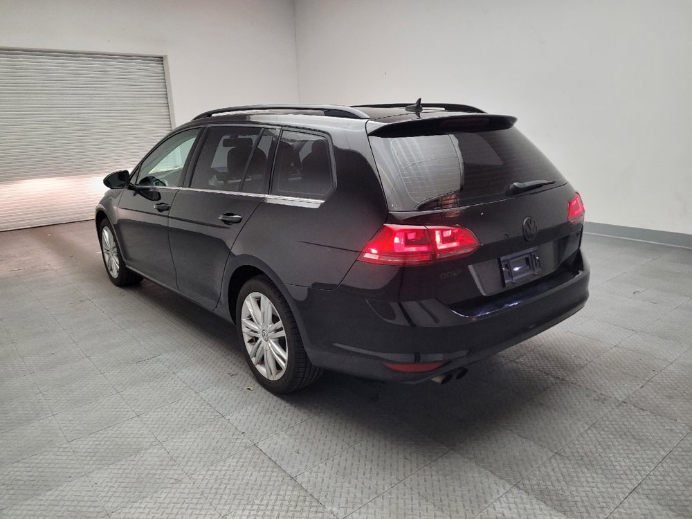 Used 2016 Volkswagen Golf Limited Edition image 5