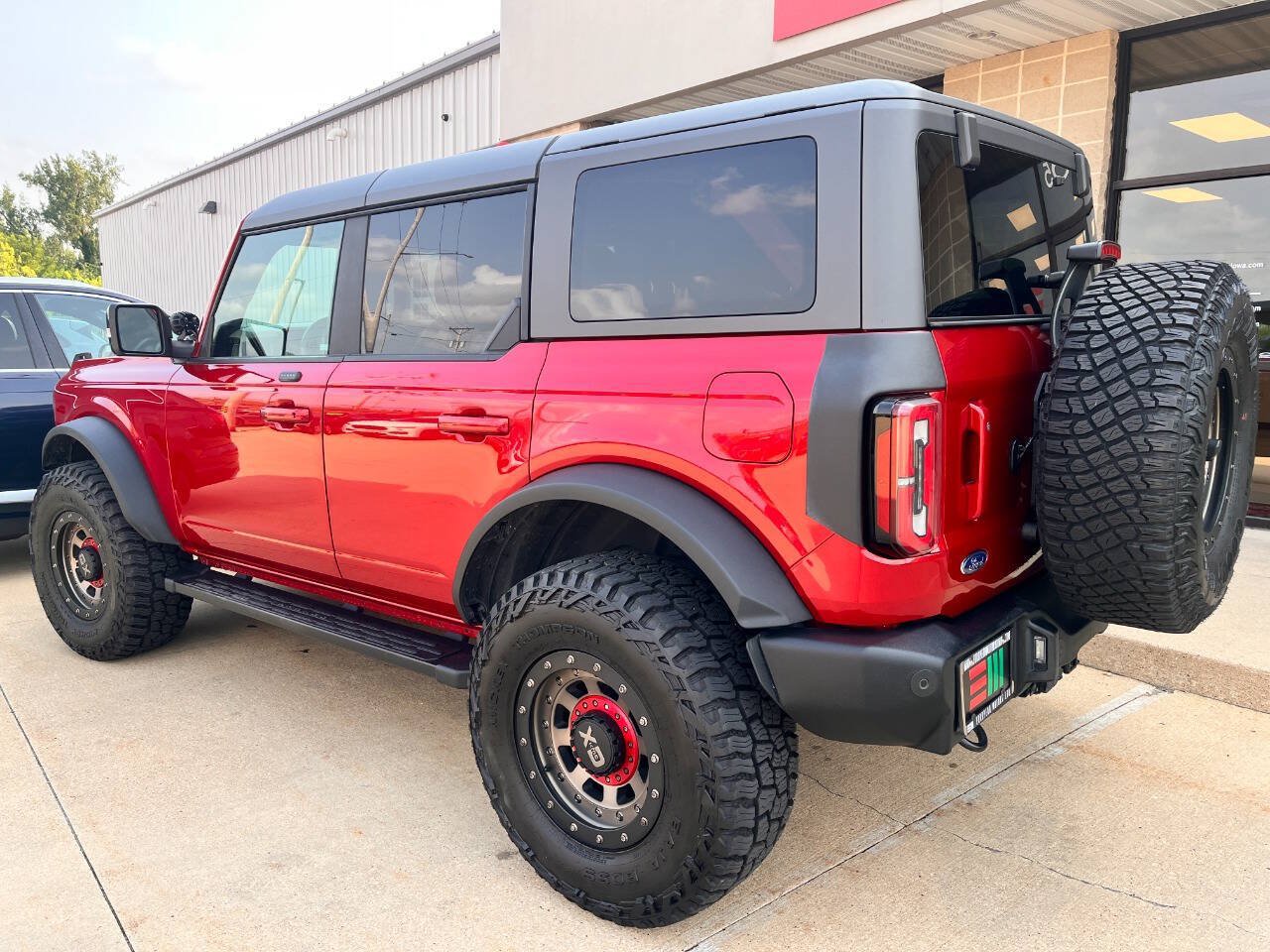 Used 2021 Ford Bronco Wildtrak AWD/4WD image 3