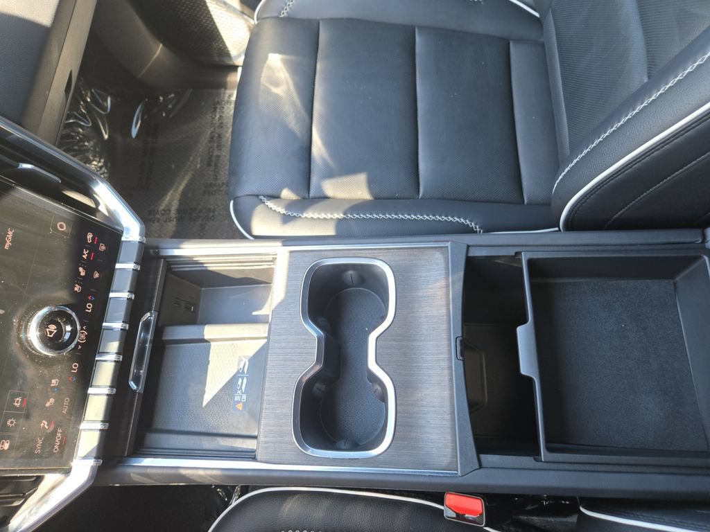 Used 2025 GMC Acadia Denali FWD image 26