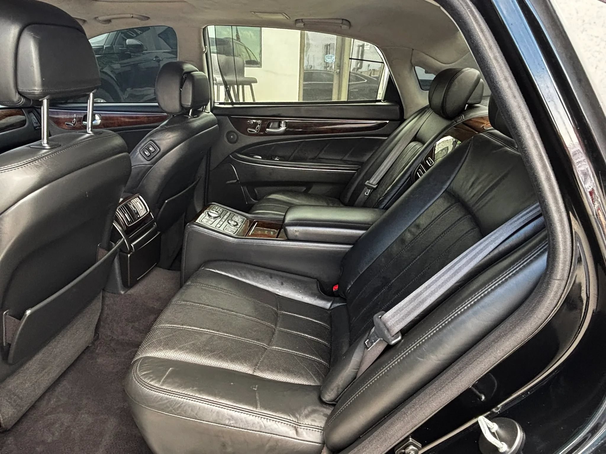 Used 2011 Hyundai Equus Ultimate RWD image 10