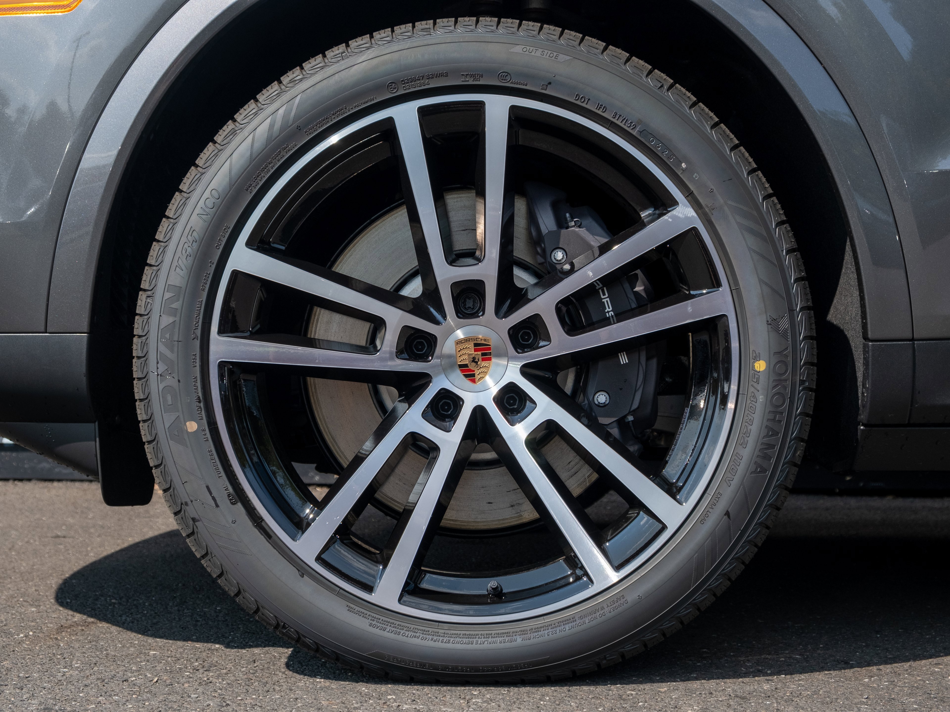 New 2026 Porsche Cayenne E-Hybrid image 12