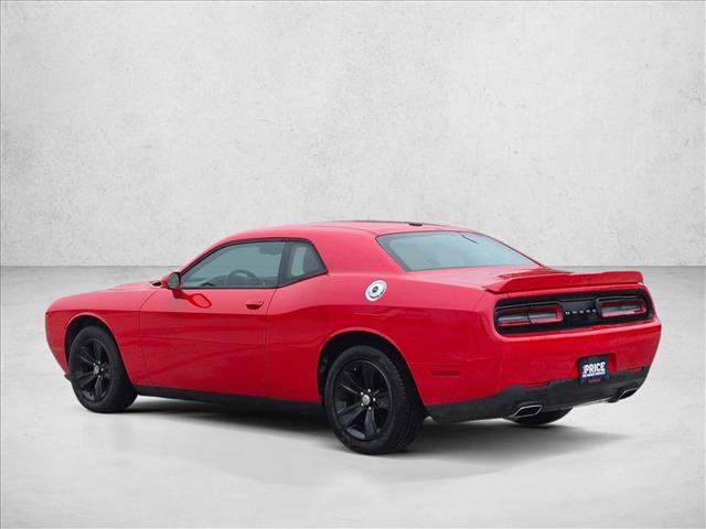 Used 2019 Dodge Challenger SXT RWD image 7