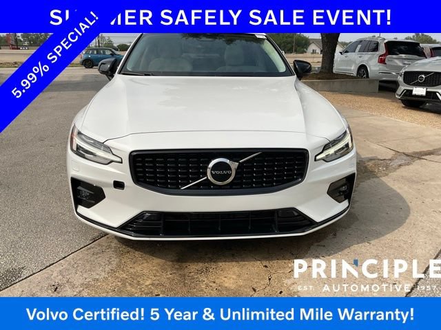 Certified 2025 Volvo S60 B5 Core AWD/4WD image 3