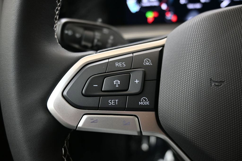 New 2026 Volkswagen Tiguan SE AWD/4WD image 26