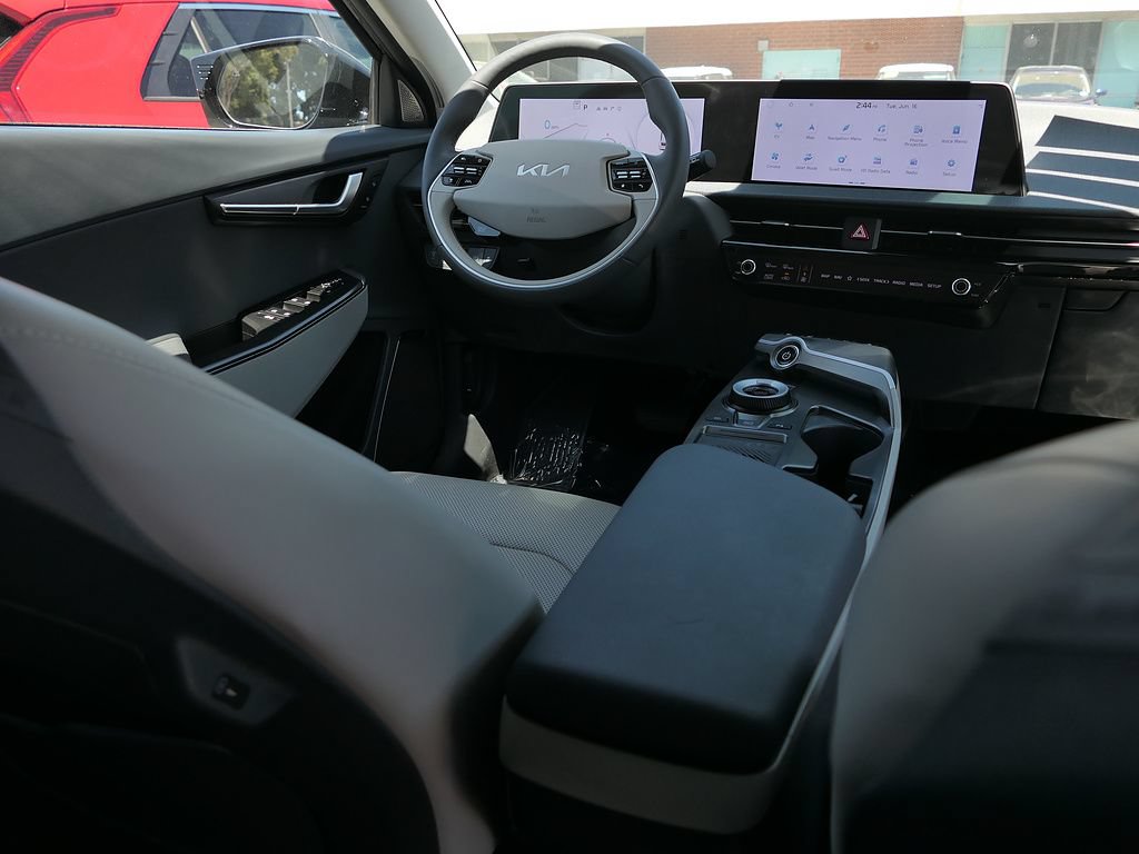 Used 2024 Kia EV6 Wind AWD/4WD image 22