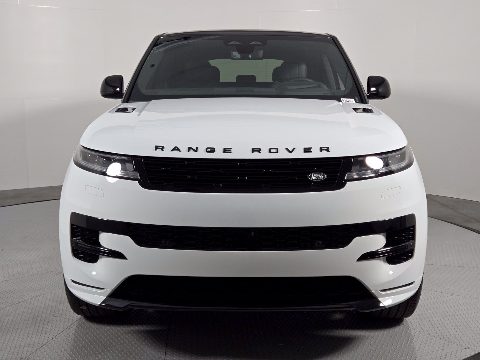 New 2026 Land Rover Range Rover Sport Dynamic SE AWD/4WD image 8
