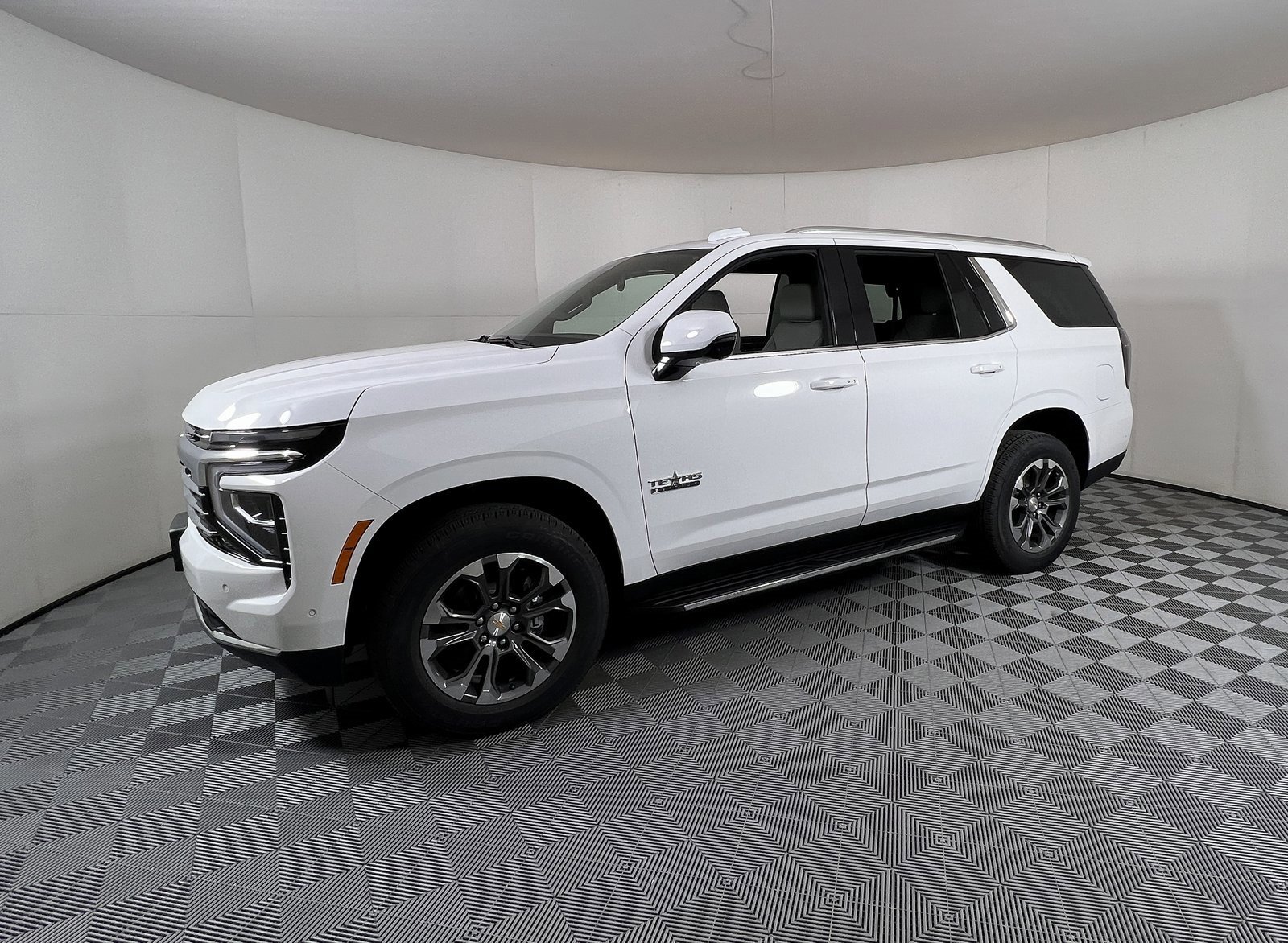 New 2026 Chevrolet Tahoe LT w/ Comfort Package image 2