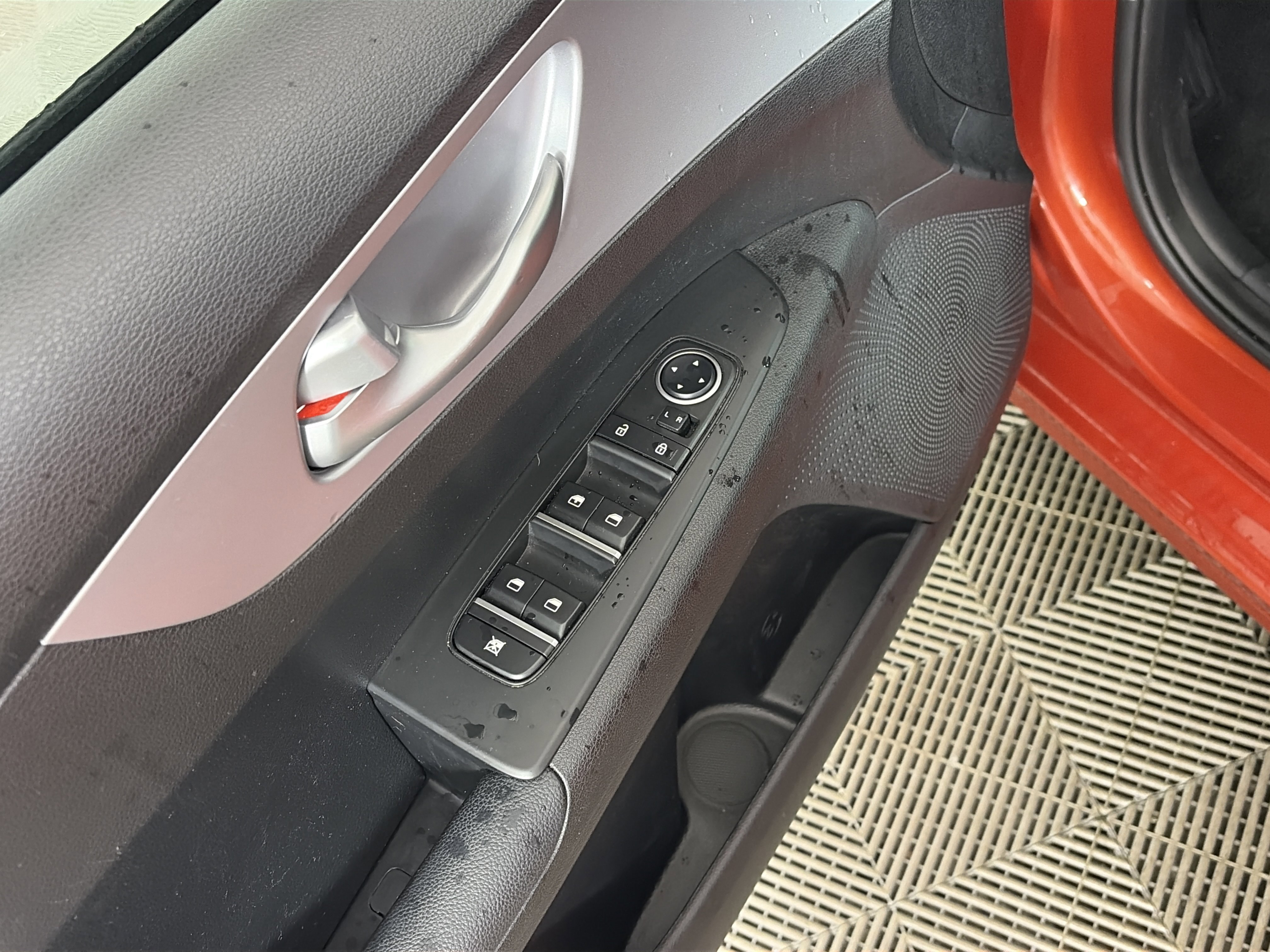 Used 2023 Kia Forte LXS w/ LXS Technology Package FWD image 23