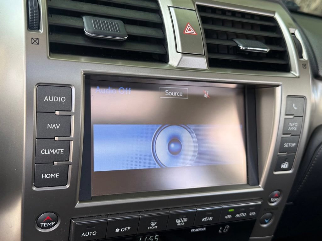 Used 2017 Lexus GX 460 Luxury AWD/4WD image 24