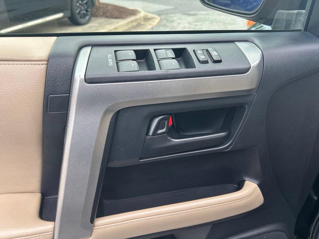 Used 2011 Toyota 4Runner SR5 AWD/4WD image 25