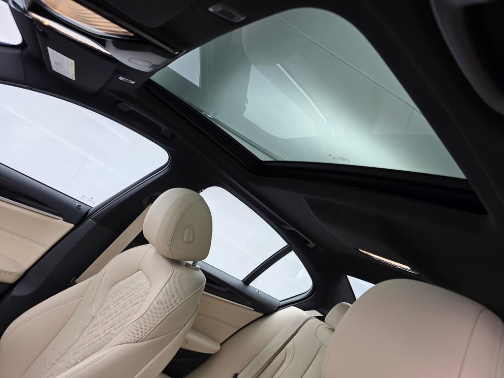 Certified 2023 BMW 540i 540i w/ Premium Package image 12