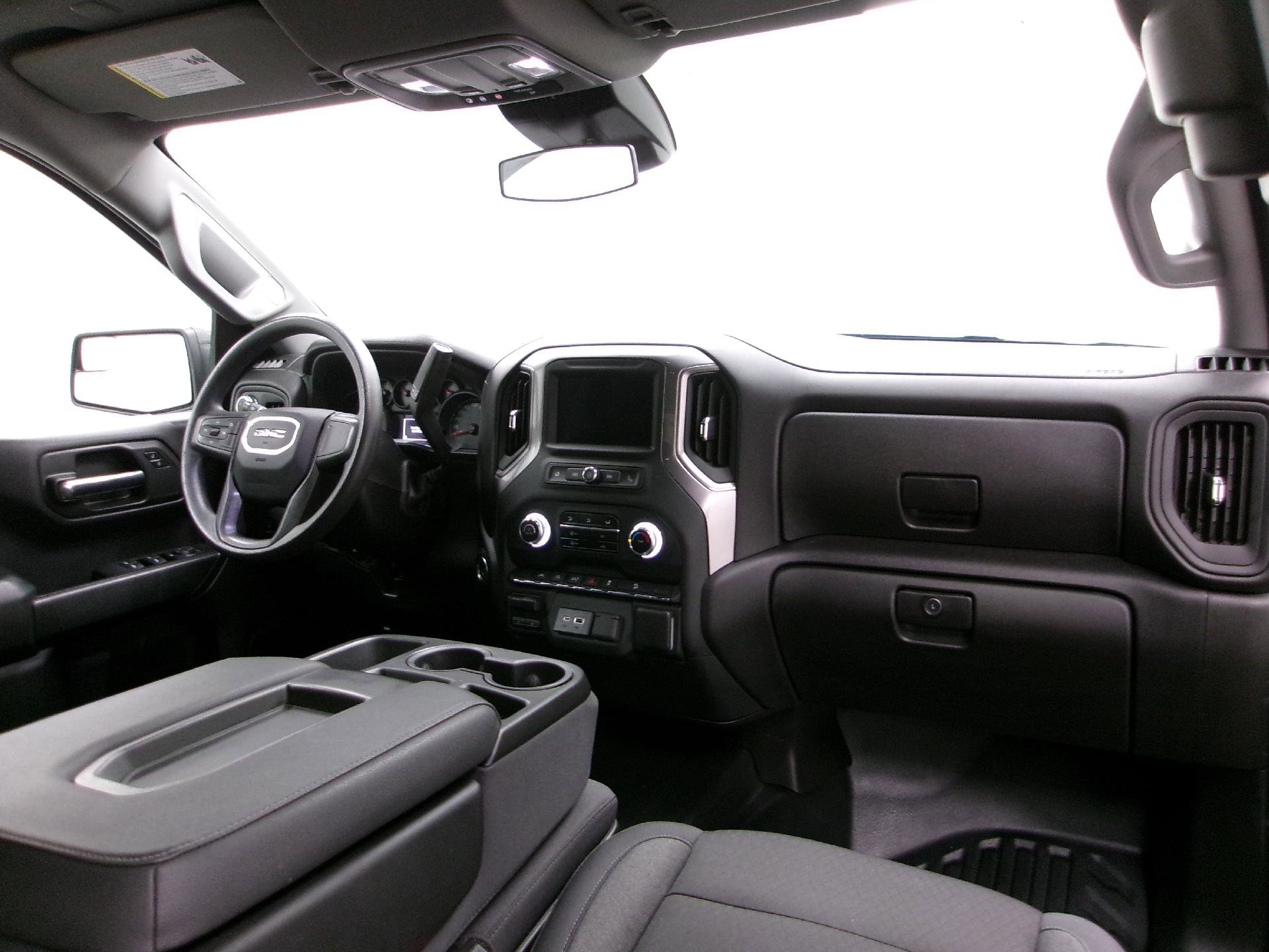 Certified 2024 GMC Sierra 1500 Pro w/ Pro Value Package image 3