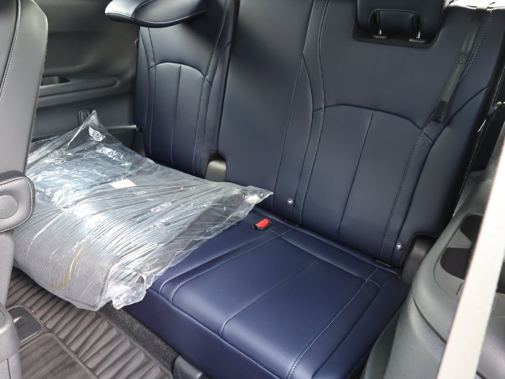 Certified 2026 INFINITI QX60 Sport w/ Dark Cargo Package AWD/4WD image 21