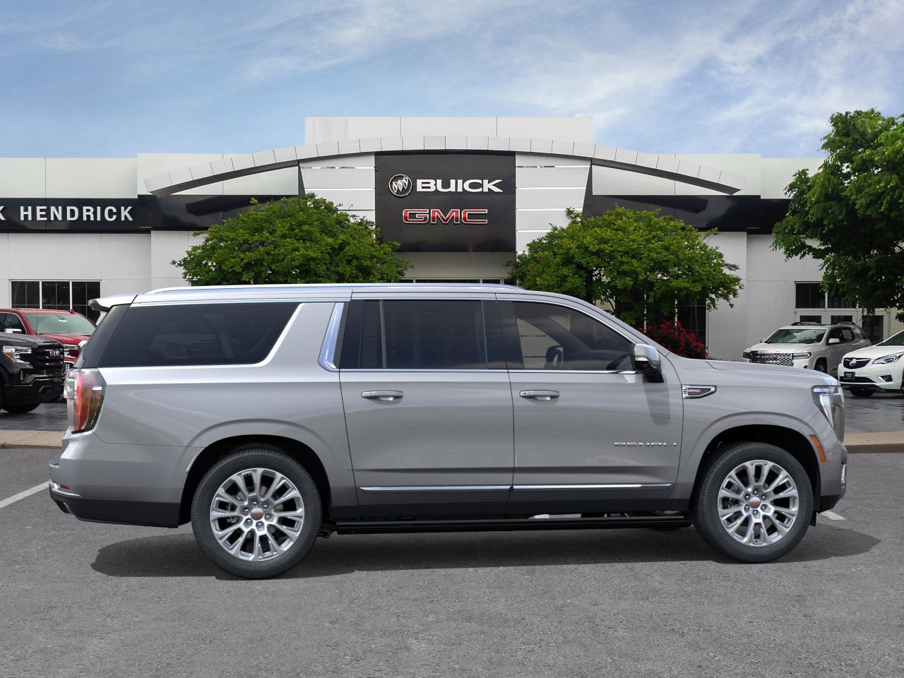 New 2026 GMC Yukon XL Denali image 7