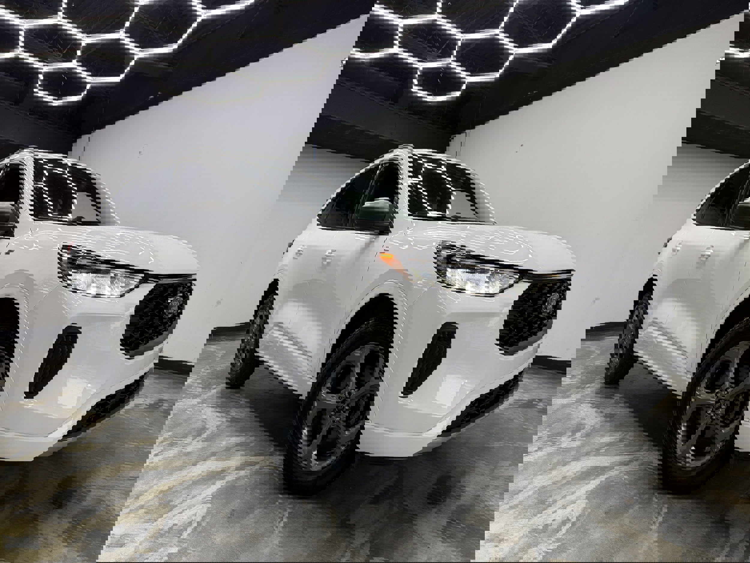 Used 2023 Ford Escape ST-Line image 5