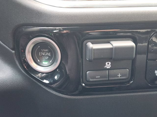 Used 2025 Chevrolet Silverado 1500 RST w/ LPO, Dark Essentials Package AWD/4WD image 8