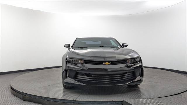 Used 2018 Chevrolet Camaro LT RWD image 12
