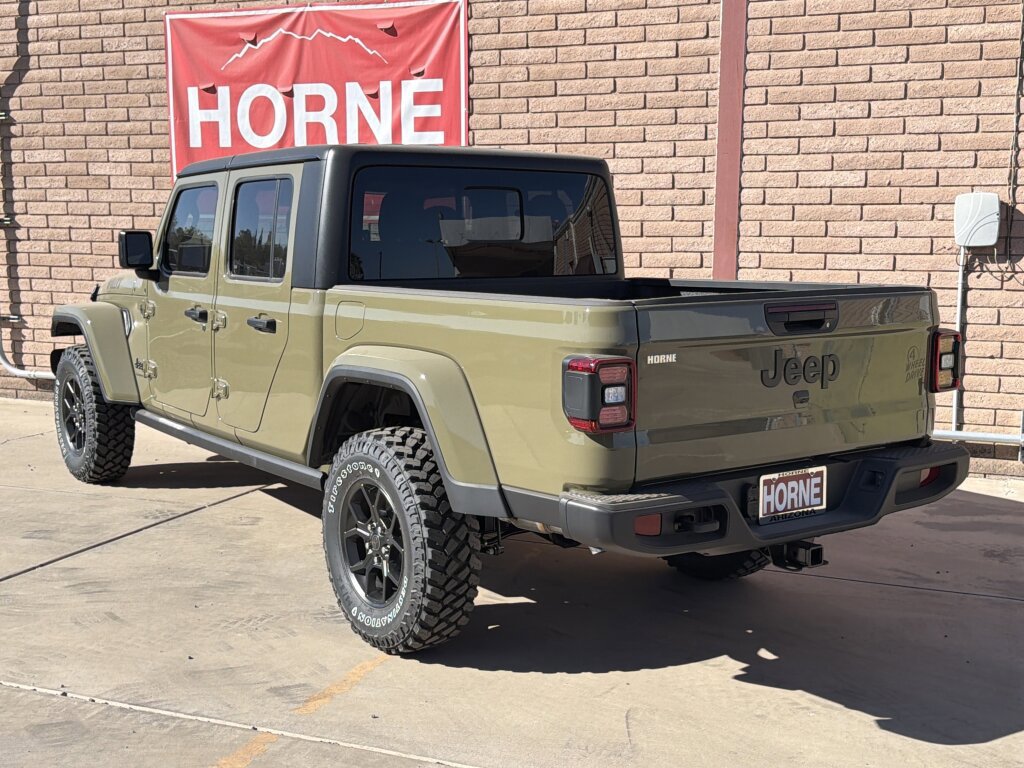 New 2025 Jeep Gladiator Willys image 3