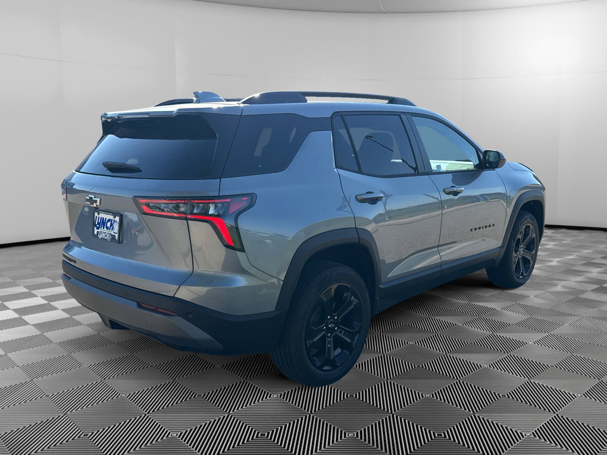 New 2027 Chevrolet Equinox LT w/ Convenience Package II AWD/4WD image 4