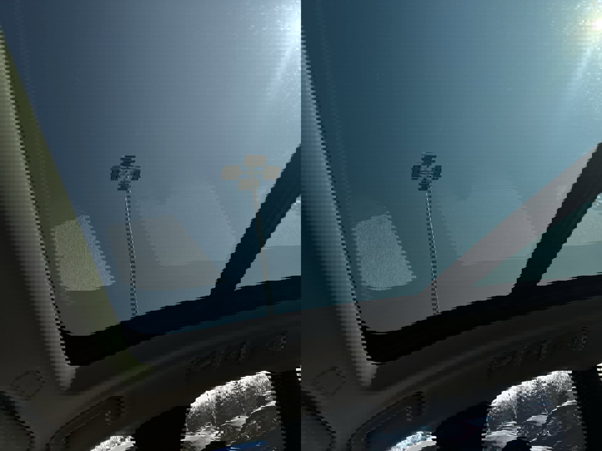 New 2026 Volvo XC60 T8 Plus w/ Protection Package Premier image 19