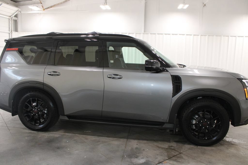 Used 2025 Nissan Armada PRO-4X AWD/4WD image 11