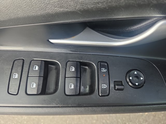 Used 2024 Hyundai Elantra SEL w/ Convenience Package FWD image 17