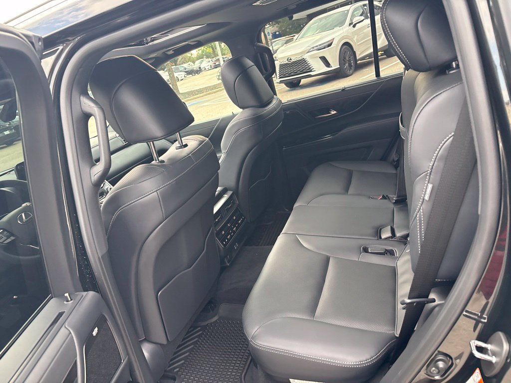 Certified 2025 Lexus LX 600 4WD w/ Interior Upgrade Package image 20