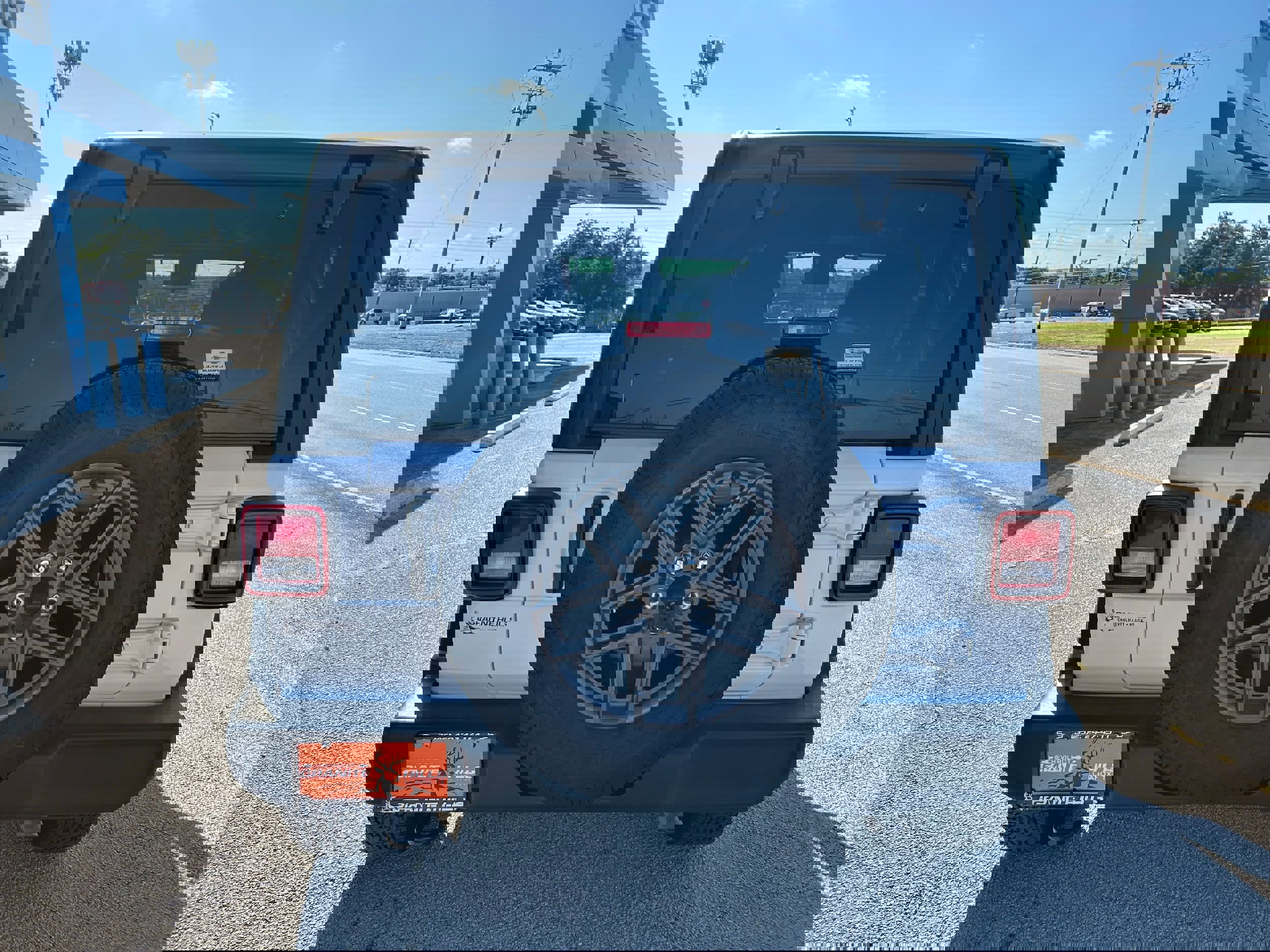 Used 2024 Jeep Wrangler Sport S image 8