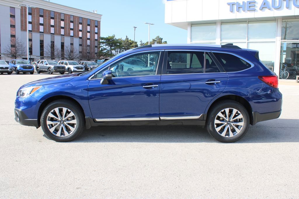 Used 2017 Subaru Outback 3.6R Touring w/ Popular Package #5A image 8