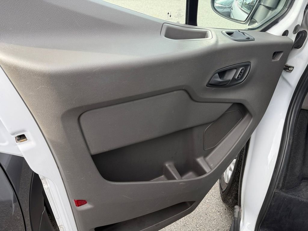 Used 2023 Ford Transit 350 XLT image 12