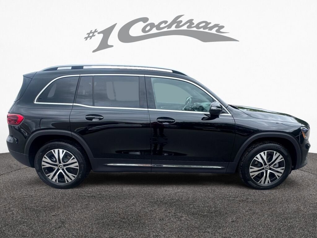 New 2026 Mercedes-Benz GLB 250 4MATIC image 8