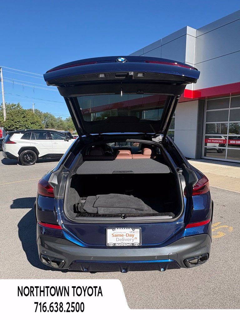 Used 2024 BMW X6 M60i AWD/4WD image 7
