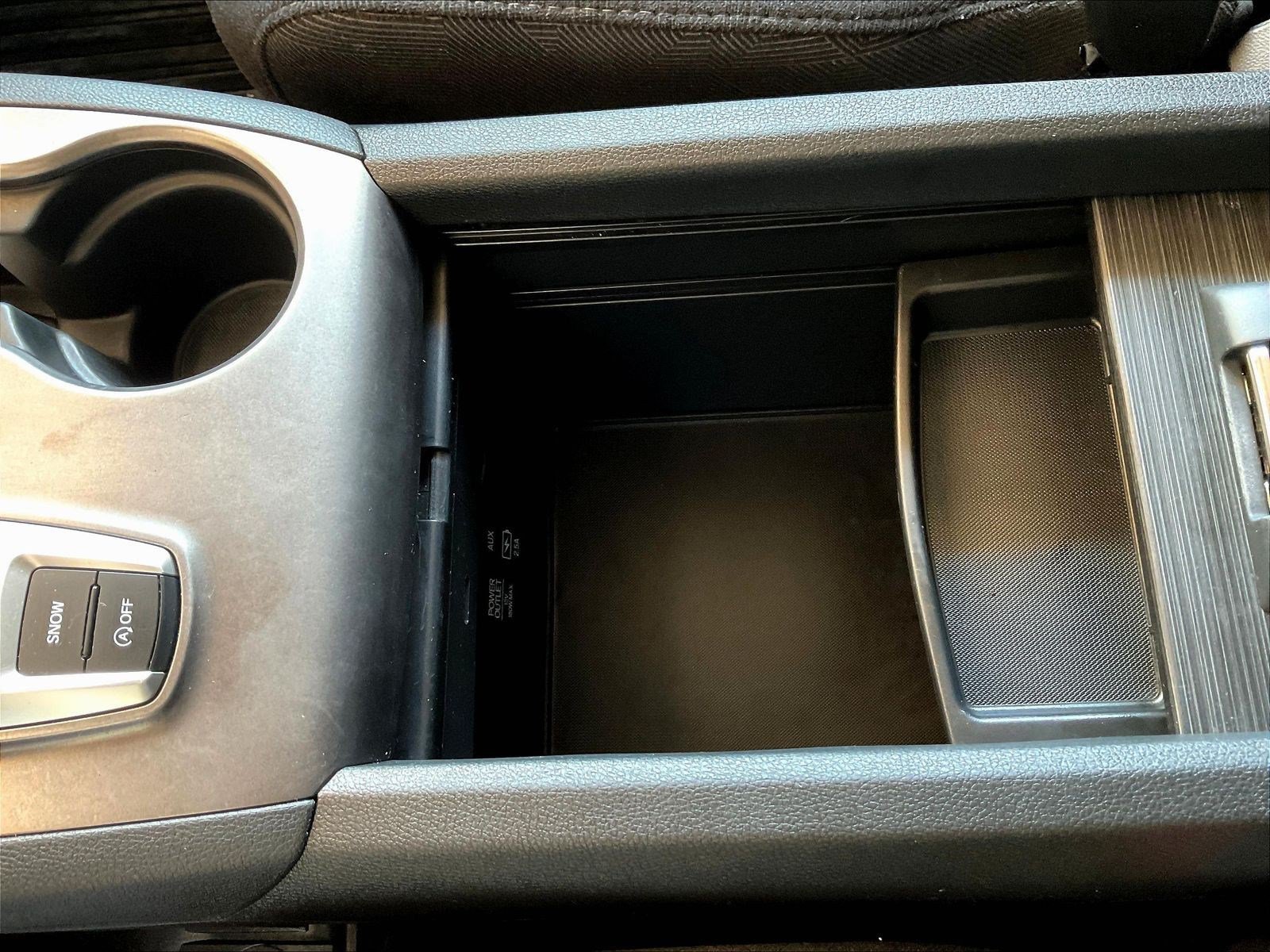 Used 2021 Honda Pilot EX image 16