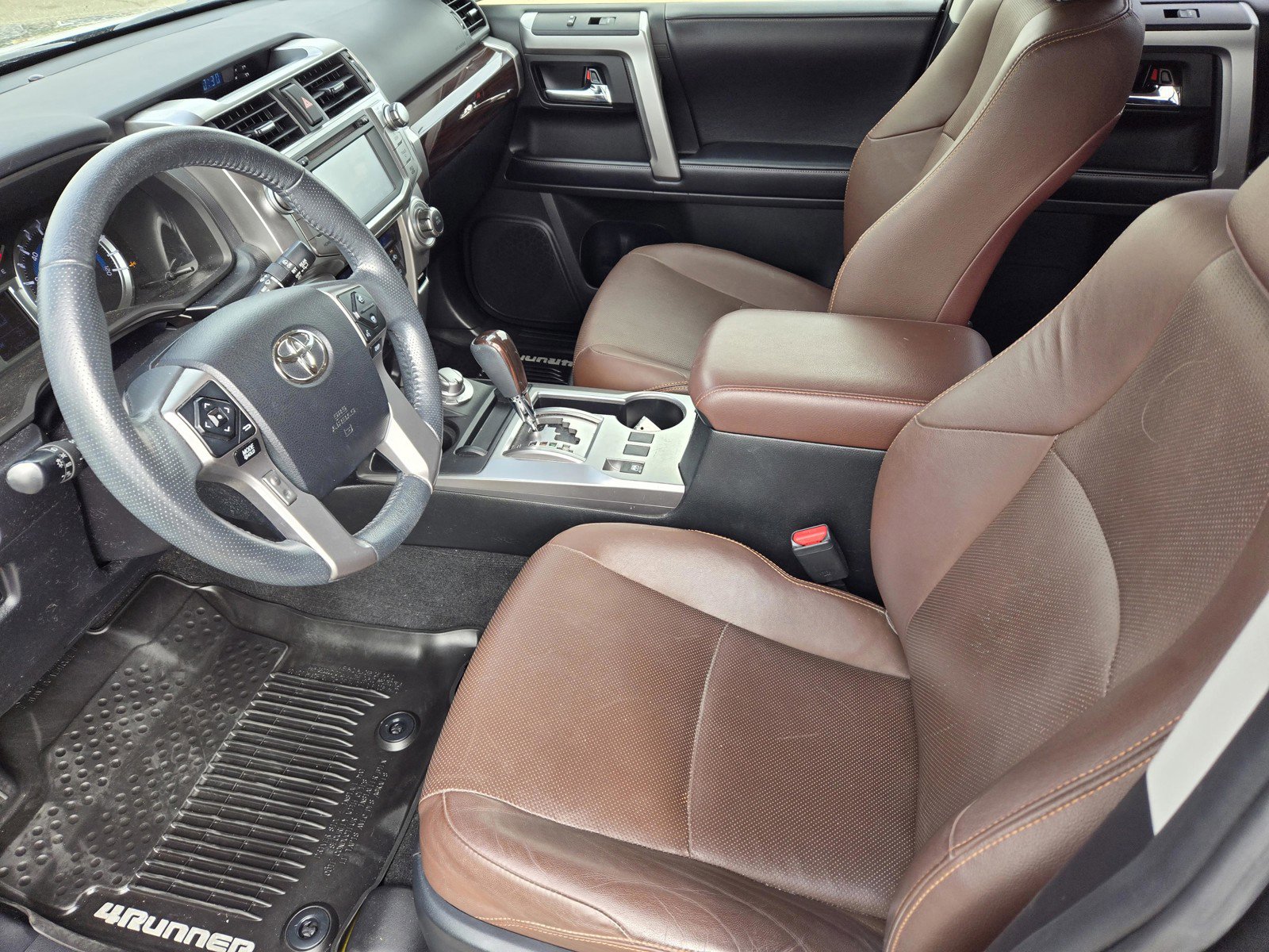 Used 2018 Toyota 4Runner Limited image 17