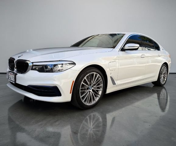 Used 2019 BMW 530e w/ Convenience Package RWD image 1