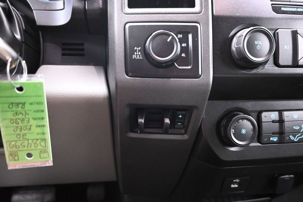 Used 2020 Ford F250 XL w/ STX Appearance Package AWD/4WD image 17
