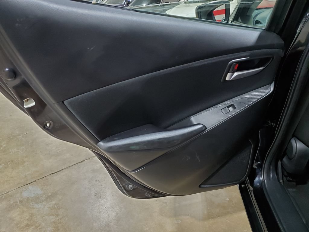 Used 2019 Toyota Yaris LE FWD image 23