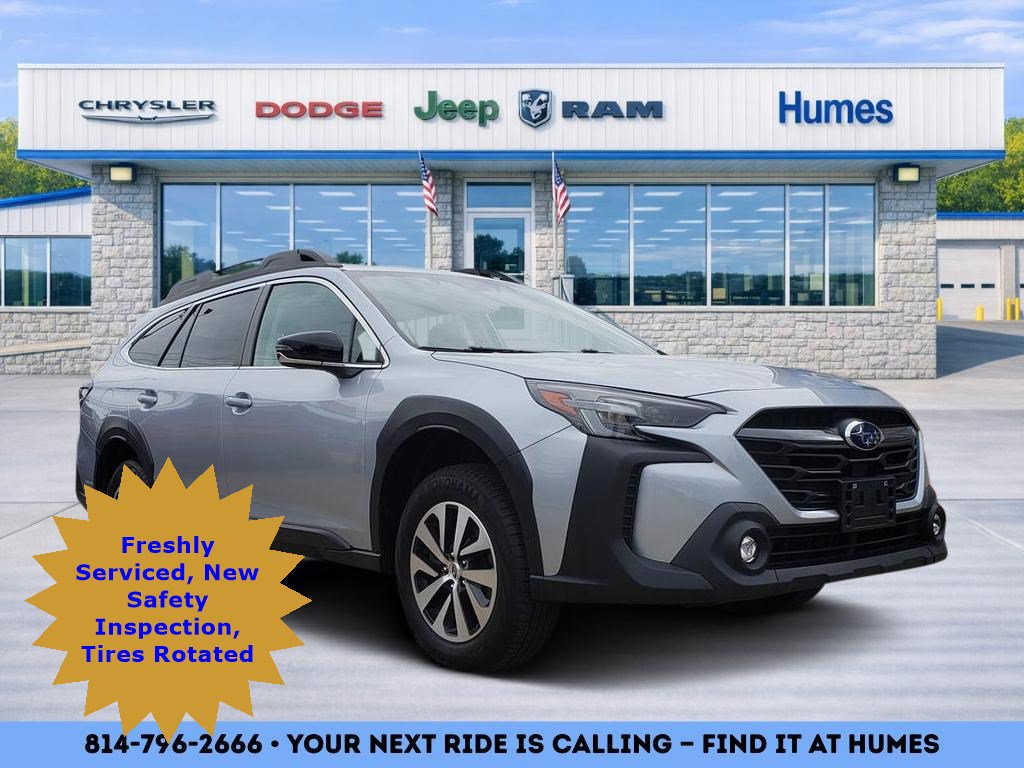 Used 2023 Subaru Outback Premium AWD/4WD image 1