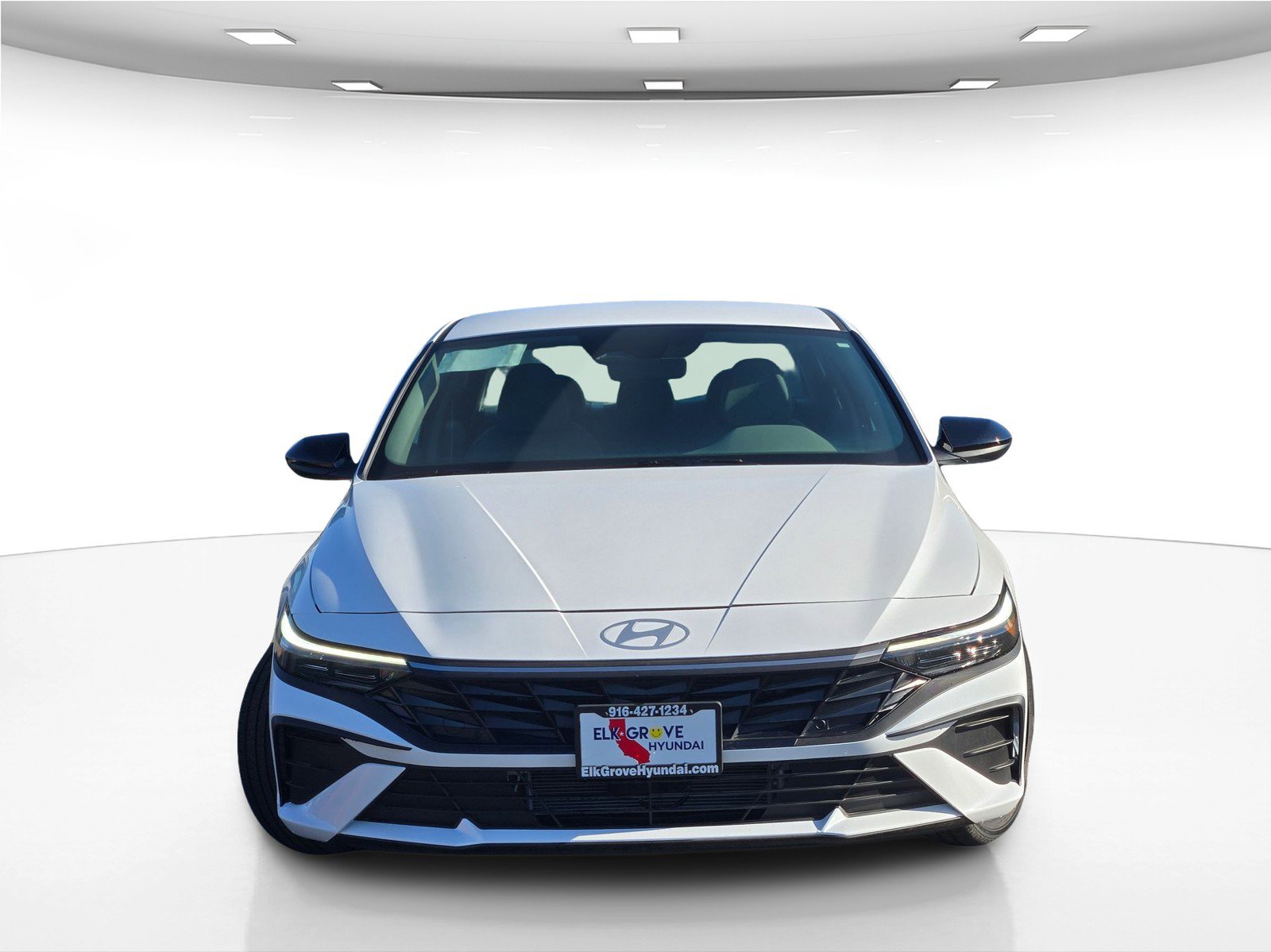 New 2025 Hyundai Elantra SEL image 2
