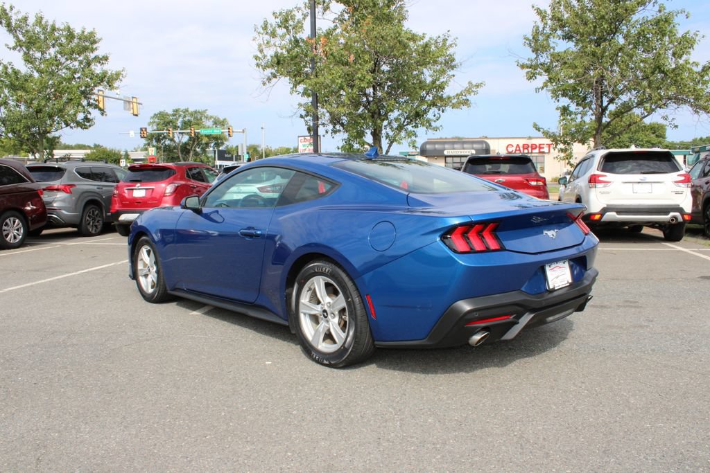 Used 2024 Ford Mustang Coupe RWD image 5