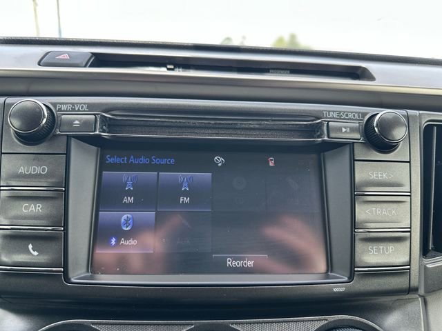 Used 2015 Toyota RAV4 LE FWD image 18