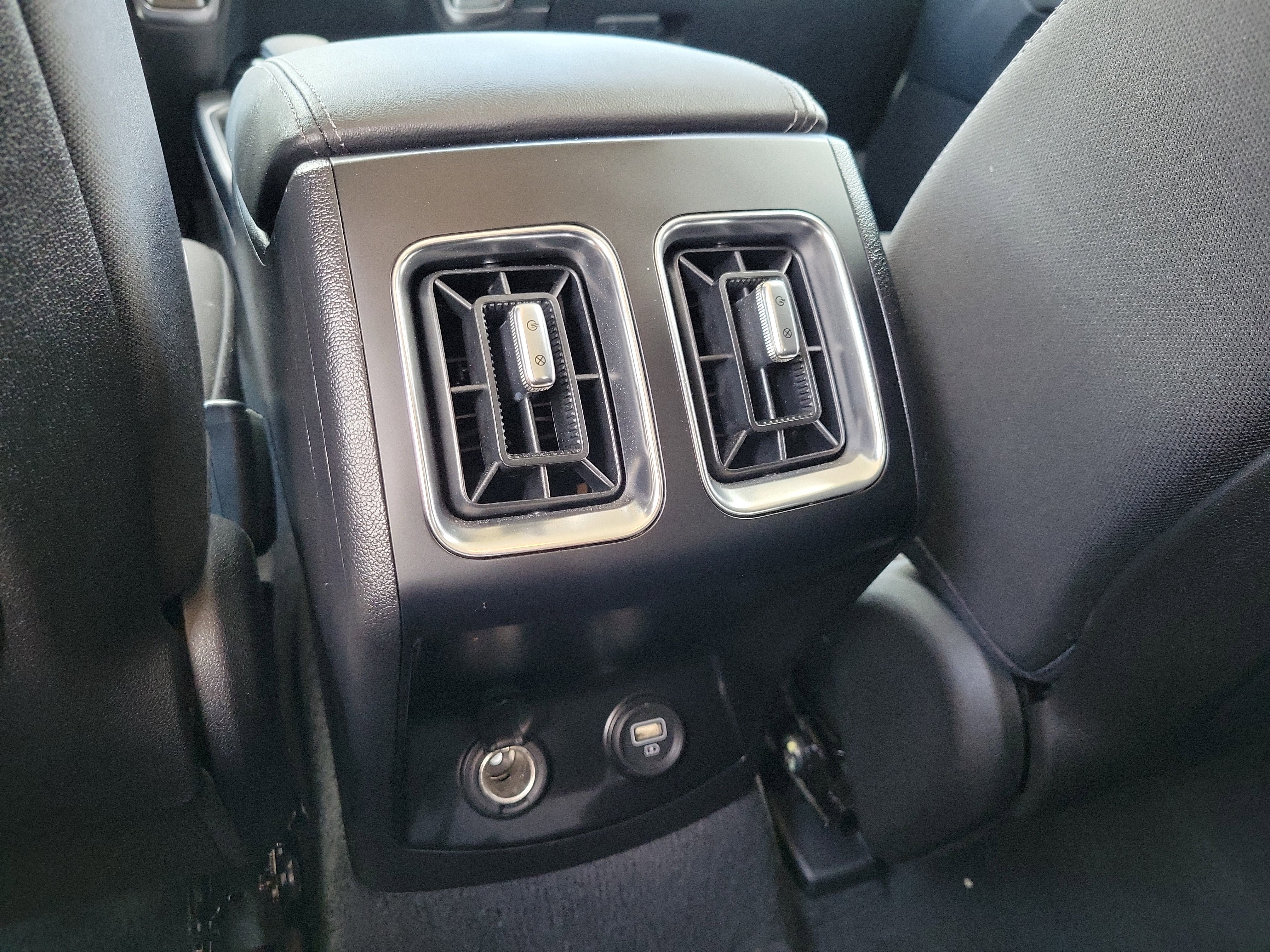 Certified 2023 Kia Sorento LX image 15