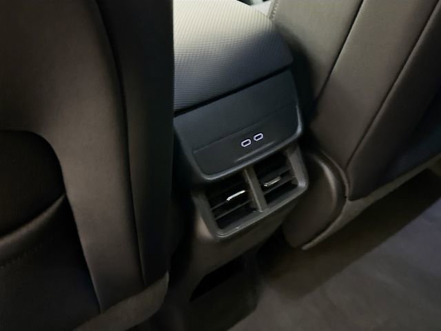 New 2026 Chevrolet Equinox LT w/ Convenience Package II image 26