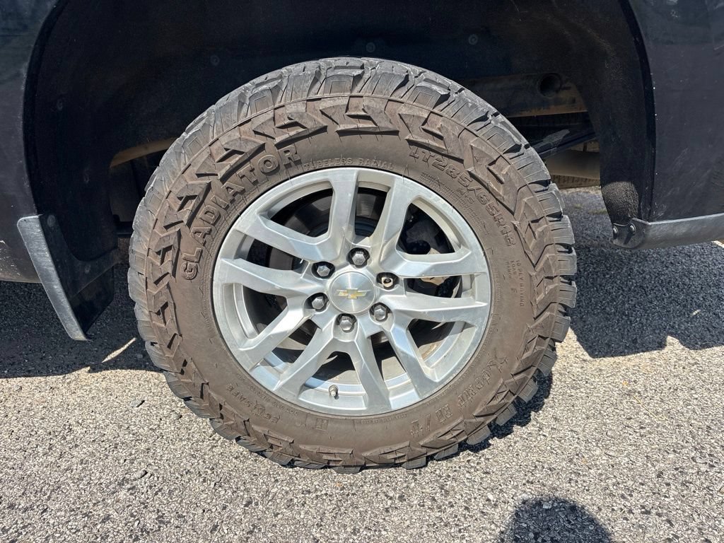 Used 2019 Chevrolet Silverado 1500 LT w/ All-Star Edition AWD/4WD image 24