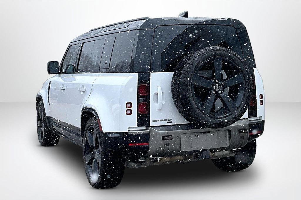 Used 2021 Land Rover Defender 110 X-Dynamic HSE AWD/4WD image 4